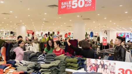 Hơn 800 thương hiệu khuyến mại đặc biệt trong mùa lễ hội Red Sale Carnival 2019