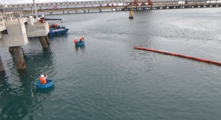 Công ty Nhiệt điện Vĩnh Tân diễn tập ứng phó sự cố tràn dầu tại NMNĐ Vĩnh Tân 2