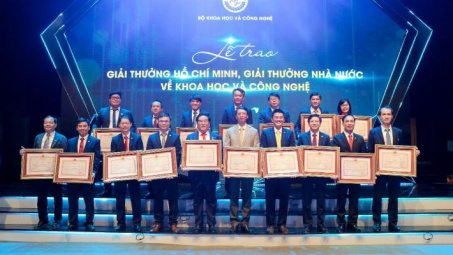 Tổng Giám đốc PVEP nhận Giải thưởng Hồ Chí Minh cho Cụm công trình dầu khí trọng điểm