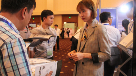 Hoàn thiện pháp luật về quản lý nhà nước đối với người lao động nước ngoài làm việc ở Việt Nam hiện nay