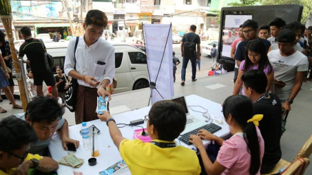 Cổ động viên Việt Nam được dành 2.400 vé xem trận Myanmar-Việt Nam