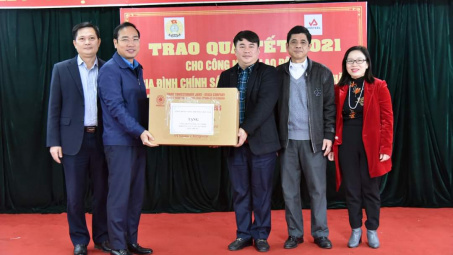 Một cái tết con trâu vẫn đủ đầy