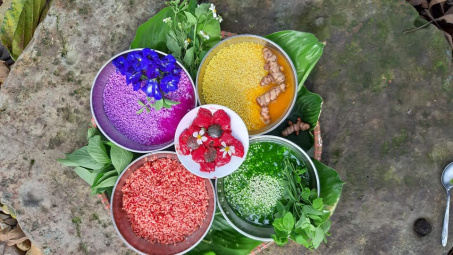 Bánh trôi bánh chay: Hoa lá phủ màu