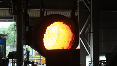 Hơn 12.000 kg đường và 11.000 bánh xà phòng rửa tay đẩy lùi Covid-19