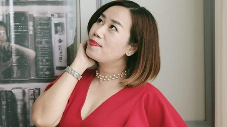 Phụ nữ đẹp nhất khi biết yêu mình và yêu đời