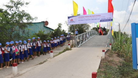 Thép Miền Nam - VNSTEEL cùng cầu Rạch Ruộng in dấu nơi địa đầu Tổ quốc