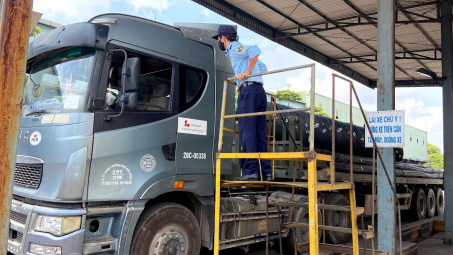 NatSteelVina: Bàn phương án nhập, xuất hàng không tiếp xúc