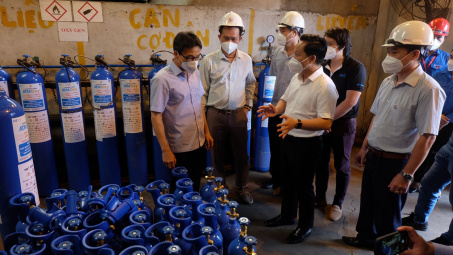 Chống dịch covid-19 từ nguồn oxy trong sản xuất thép của VNSTEEL - Không lúc này thì lúc nào?