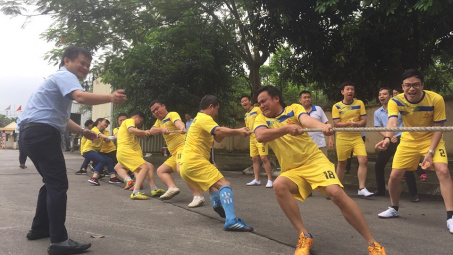 Công ty CP Tôn mạ Thăng Long: Ấm áp trong Tháng Công nhân