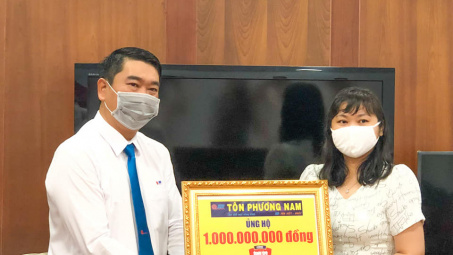 Tôn Phương Nam ủng hộ 1 tỷ đồng chống dịch Covid -19