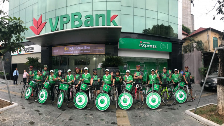 VPBank ra mắt gói ưu đãi tiết kiệm "Tuổi Vàng" dành cho khách hàng trên 50 tuổi