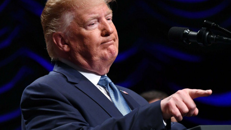 Tin ảnh: Ông Trump sẽ triệu tập cả Google, Facebook, Twitter đến họp trong “vài tuần tới”.