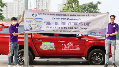 Biostime Việt Nam trao tặng sữa cho trẻ em mồ côi tại tỉnh Hưng Yên