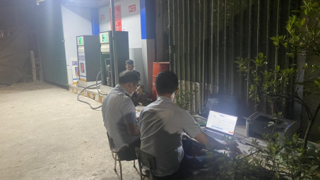 QLTT Hà Nội: Tiếp tục phát hiện, xử lý 2 vụ vi phạm các quy định trong hoạt động kinh doanh xăng dầu