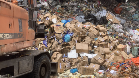 QLTT Hà Nội: Buộc tiêu hủy gần 8 tấn mỹ phẩm nhập nhậu