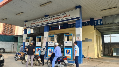 Quản lý thị trường Hà Nội tăng cường kiểm soát hoạt động kinh doanh xăng dầu