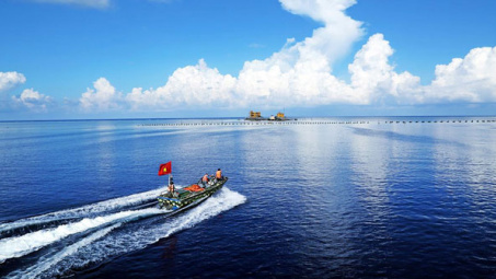 Bảo vệ chủ quyền biển đảo thông qua hoạt động bảo hộ ngư dân trên biển