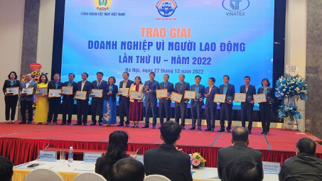 Công đoàn Dệt may Việt Nam luôn đồng hành cùng doanh nghiệp và người lao động