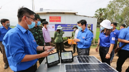 Đoàn cơ sở EVNGENCO 2 hỗ trợ gần 2 tỷ đồng cho lực lượng phòng, chống dịch COVID-19 trên biên giới tỉnh An Giang