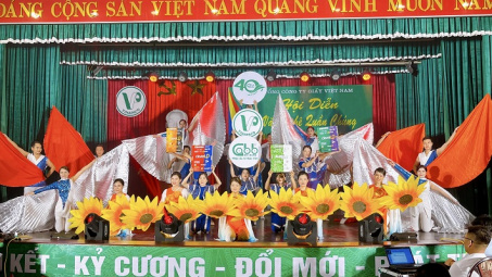 Sôi nổi nhiều hoạt động chào mừng 40 năm Ngày truyền thống Giấy Bãi Bằng