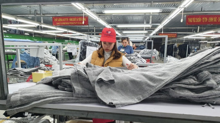 Xuất khẩu dệt may: Hàng tồn tại một số thị trường lớn vẫn còn ở mức cao