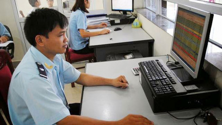 Từ ngày 1/4/2019: Không dùng tiền mặt nộp thuế và lệ phí cho cơ quan Hải quan