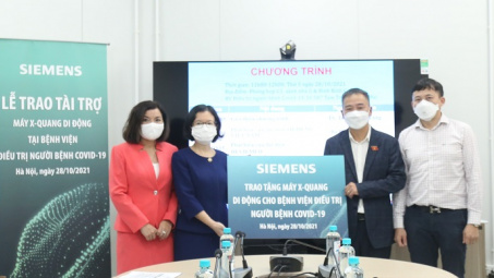 Siemens Caring Hands trao tặng thiết bị y tế cho bệnh viện ở Việt Nam nhằm hỗ trợ chống dịch COVID-19