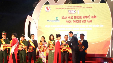 Văn phòng phẩm Hồng Hà lần thứ 3 liên tiếp đón nhận danh hiệu Hàng Việt Nam được người tiêu dùng yêu thích
