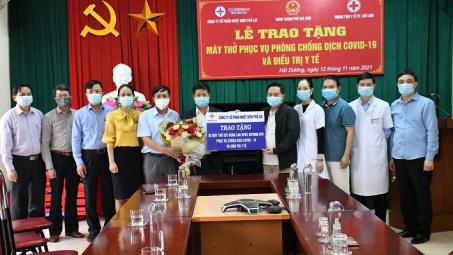 Công ty Cổ phần Nhiệt điện Phả Lại trao tặng 2 máy thở cho Trung tâm Y tế Thành phố Chí Linh