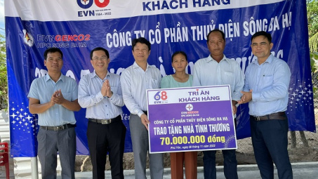 Thủy điện Sông Ba Hạ hỗ trợ người dân huyện Sông Hinh xóa nhà tạm