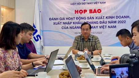 Nửa đầu năm Dệt May xuất siêu tăng 32% so với cùng kỳ