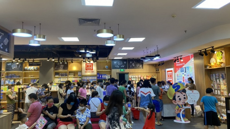 Thị trường đồ dùng học tập trước giờ khai giảng: Văn phòng phẩm Hồng Hà hút khách