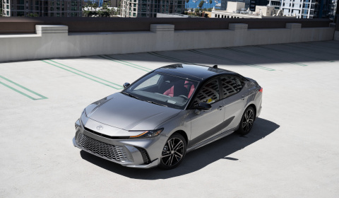 Chi tiết Toyota Camry 2025: Không đột phá nhưng vẫn đáng chú ý