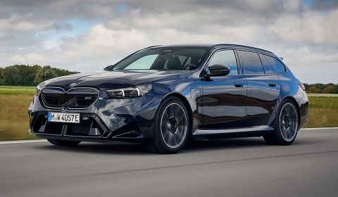 BMW M5 Touring 2025: Hiệu suất xe đua, thiết kế táo bạo