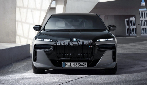 BMW 7-Series 2023 bổ sung thêm hai biến thể plug-in hybrid mới