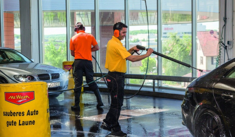 Khám phá Mr. Wash - Tổ hợp rửa xe lớn nhất thế giới