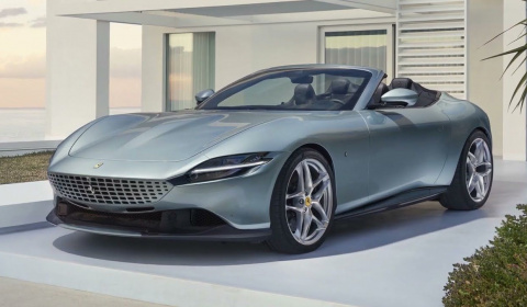 Siêu xe Ferrari Roma Spider 2024 - mẫu mui trần bằng vải đầu tiên sau nửa thế kỷ vắng bóng