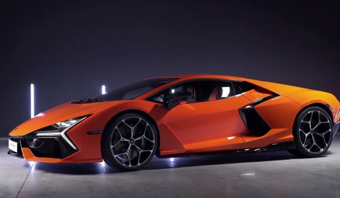 Lamborghini Revuelto - siêu phẩm động cơ V12 PHEV mạnh 1.001 mã lực