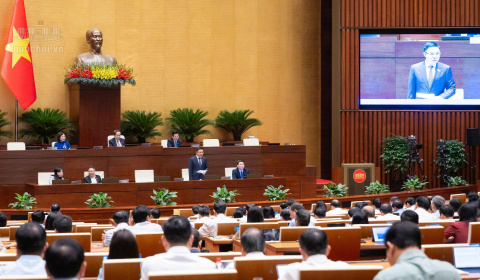 Bộ trưởng Lê Mạnh Hùng làm rõ 6 nhóm vấn đề trong sửa đổi 4 luật lĩnh vực Công Thương