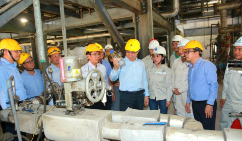 Quyền Bộ trưởng Bộ Công Thương Lê Mạnh Hùng làm việc với BSR về đảm bảo an ninh năng lượng giai đoạn mới