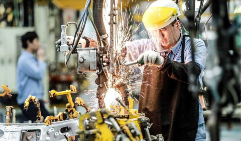 Ổn định kinh tế vĩ mô, thúc đẩy tăng trưởng kinh tế ít nhất 10%