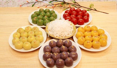 Cách làm bánh trôi ngũ sắc cho Tết Hàn thực 