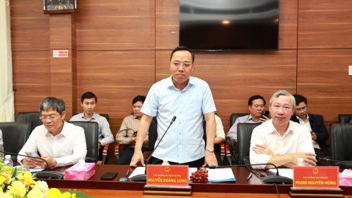 Thứ trưởng Nguyễn Hoàng Long làm việc với tỉnh Khánh Hòa về thực hiện Quy hoạch điện VIII điều chỉnh