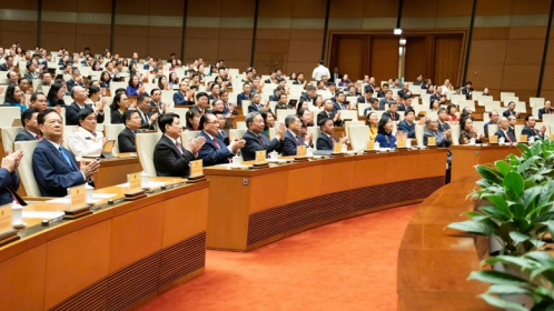 Bế mạc Kỳ họp thứ Nhất, Quốc hội khóa XVI