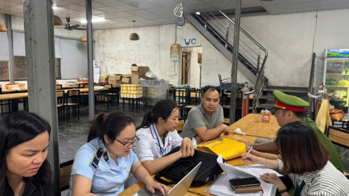 Hà Nội: Tăng tốc chống buôn lậu, hàng giả, thu ngân sách hơn 231 tỷ đồng trong tháng 4