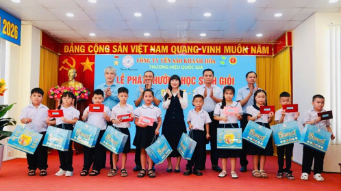 Yến Sào Khánh Hòa dành gần 2,3 tỷ đồng tiếp sức học sinh trước thềm năm học mới
