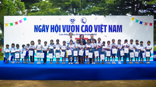 Hơn 500 học sinh vùng cao Lâm Đồng tham gia Ngày hội Vươn cao Việt Nam