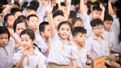 Hơn 1.200 học sinh Tiểu học hào hứng tham gia chương trình tuyên truyền sử dụng năng lượng an toàn, tiết kiệm và hiệu quả