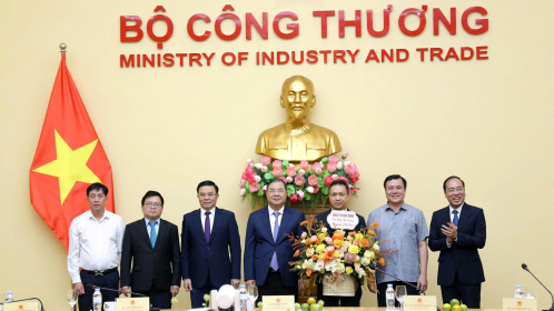 [VIDEO] Trao Quyết định bổ nhiệm Thứ trưởng Bộ Công Thương Nguyễn Việt Sơn