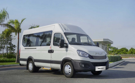 Thaco ra mắt mẫu xe mini bus hoàn toàn mới Iveco Daily